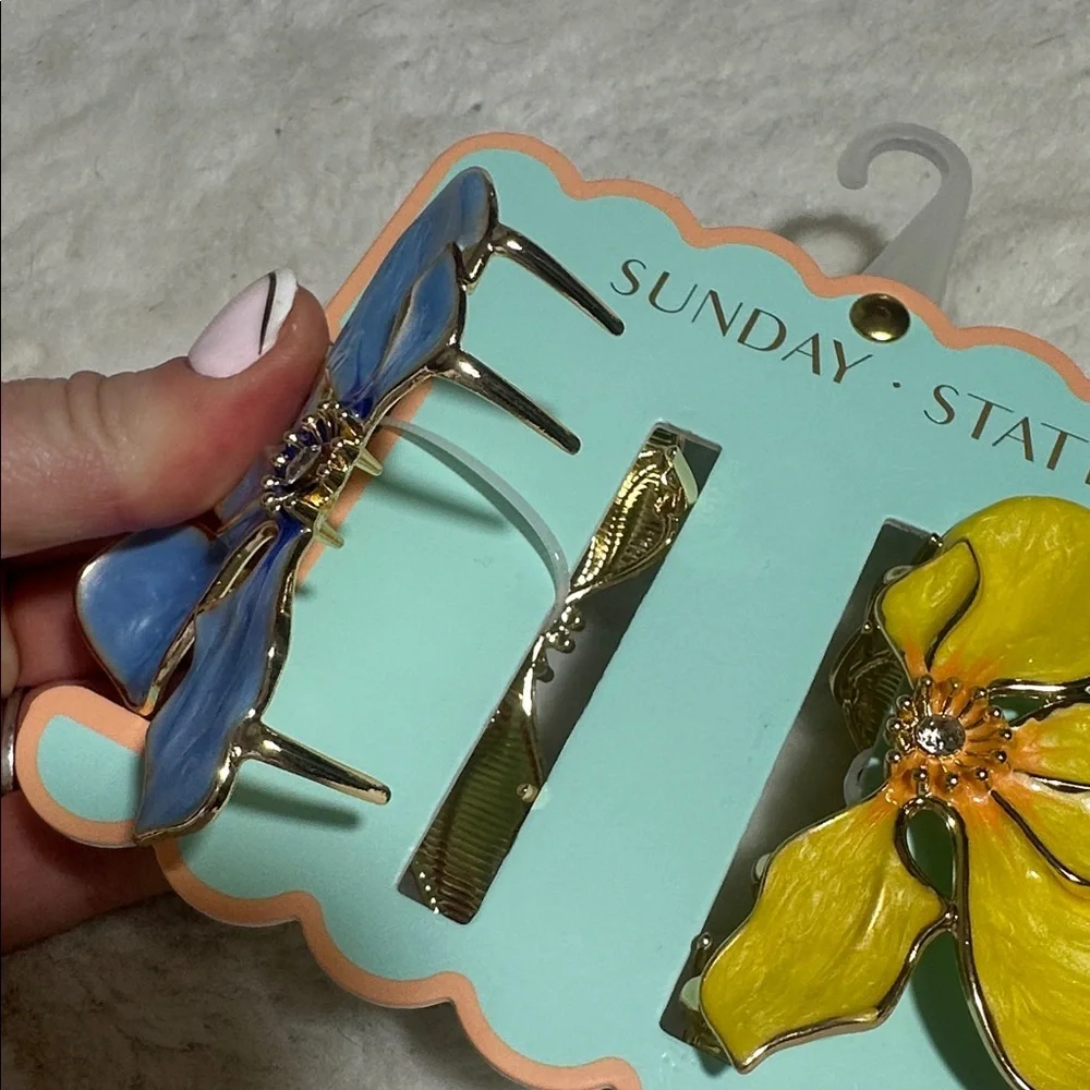 Sunday state set of two blue and yellow pansy, gold hair, claw clips
